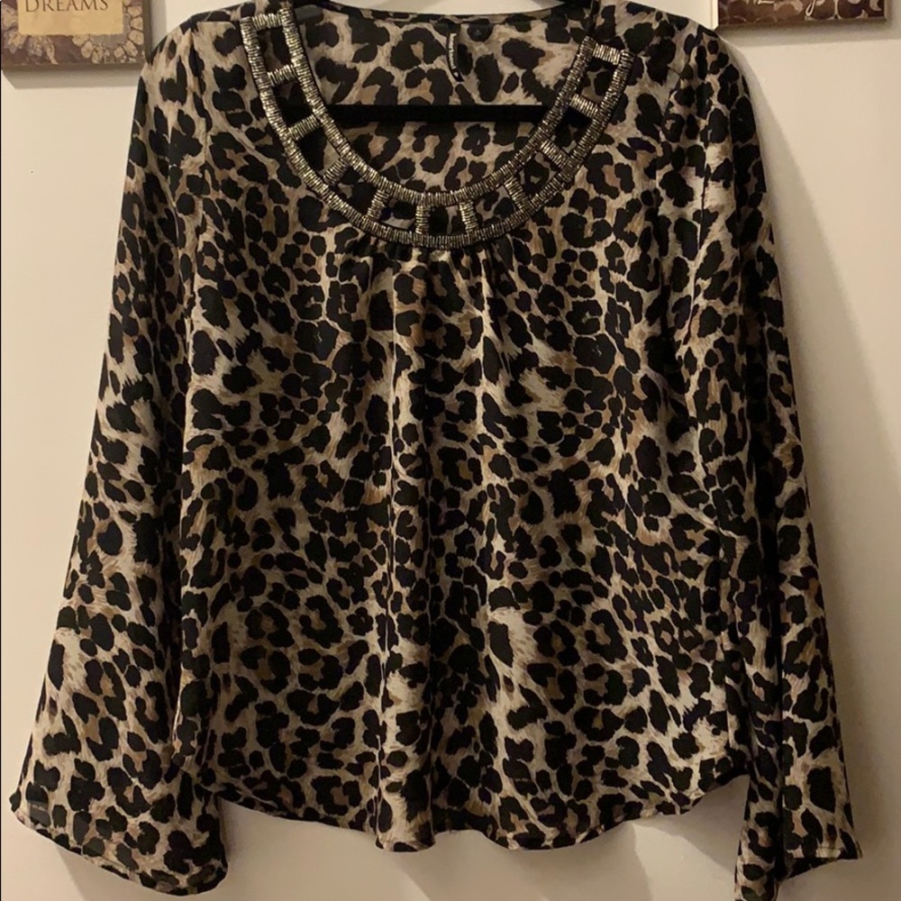 Top - Picture 3 of 6